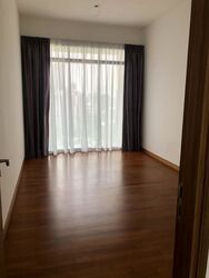 Latitude (D10), Condominium #556016221